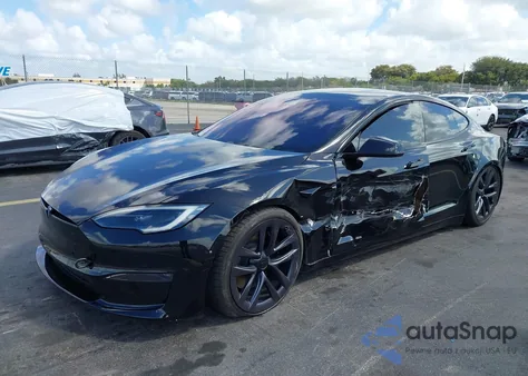 2022 Tesla Model S Dual Motor All-Wheel Drive z USA, uszkodzony, nr VIN 5YJSA1E56NF476942